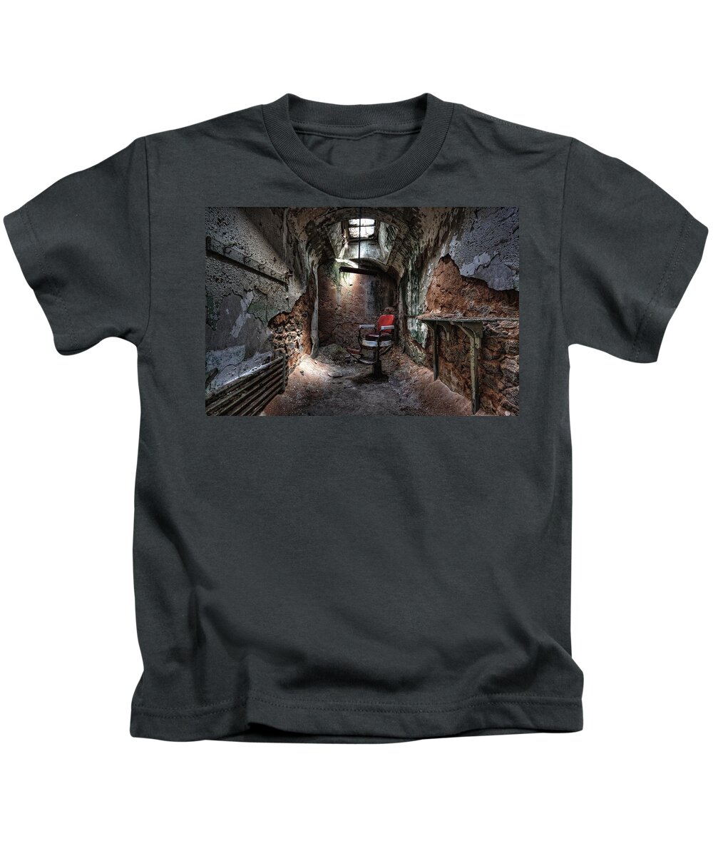 Urbex Kids T-Shirt featuring the photograph Who needs a trim. by Rob Dietrich