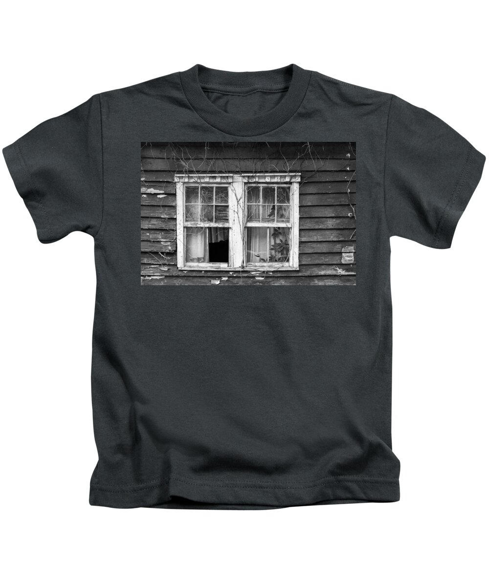 Johns Island Kids T-Shirt featuring the photograph Window Dressing by Patricia Schaefer
