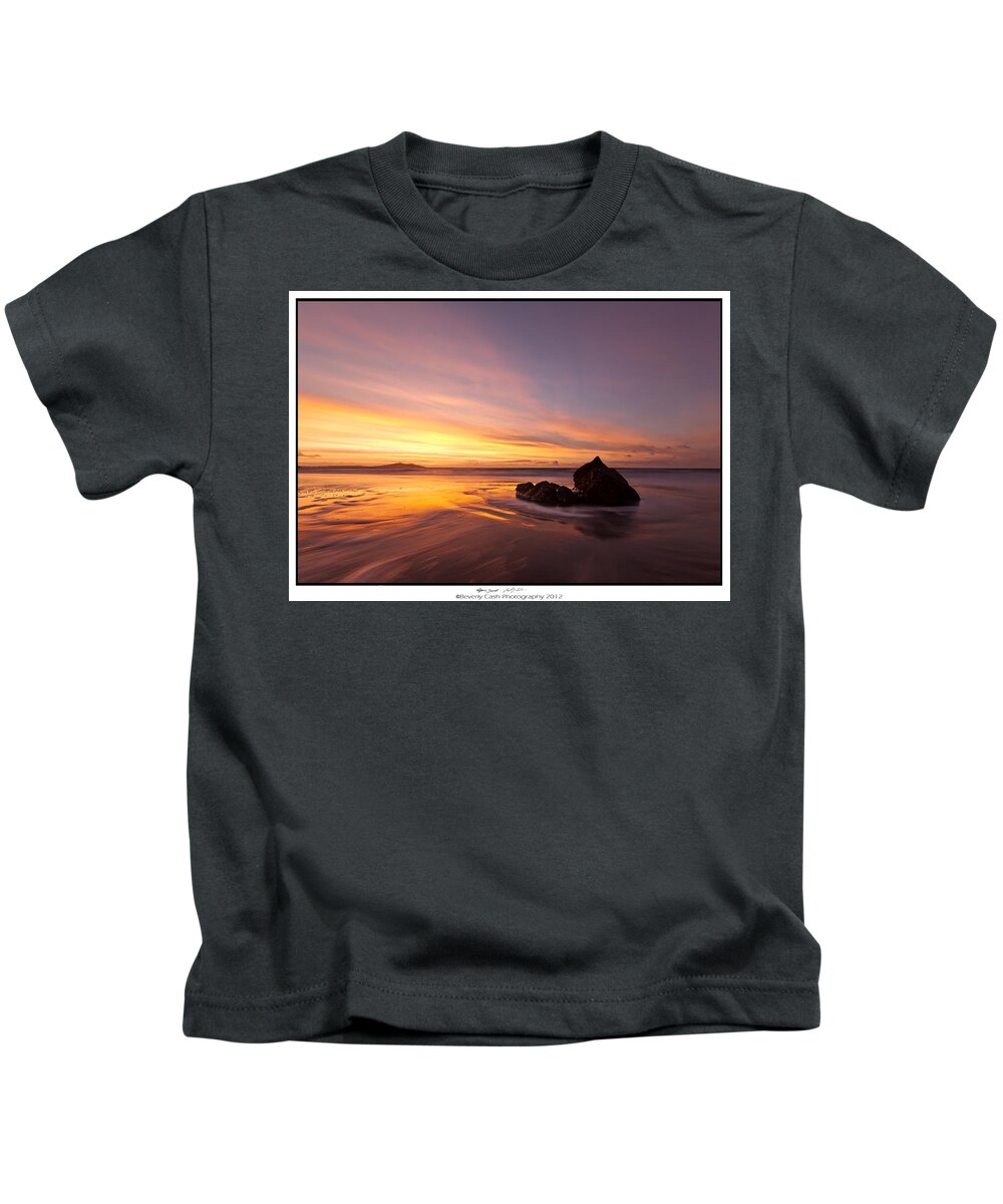 Seascape Kids T-Shirt featuring the photograph Atomic Sunset by B Cash