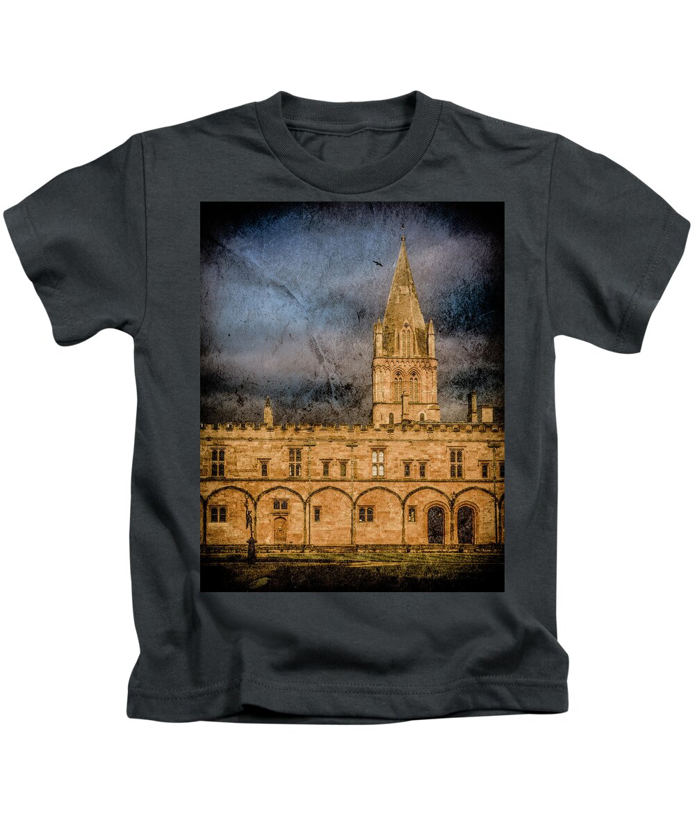 England Kids T-Shirt featuring the photograph Oxford, England - Christ Church College by Mark Forte