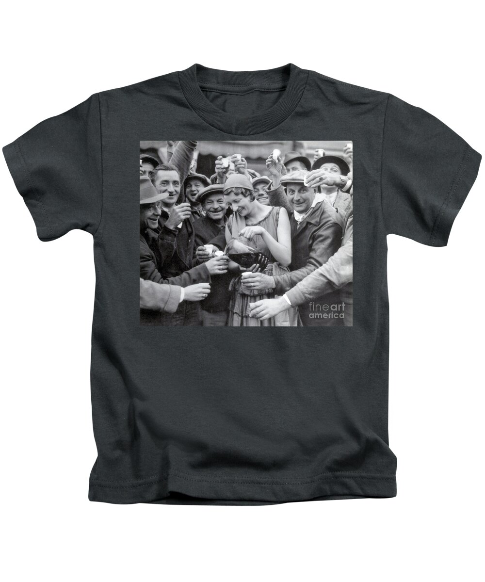 Government Kids T-Shirt featuring the photograph Prohibition Repealed, 1933 #2 by Science Source