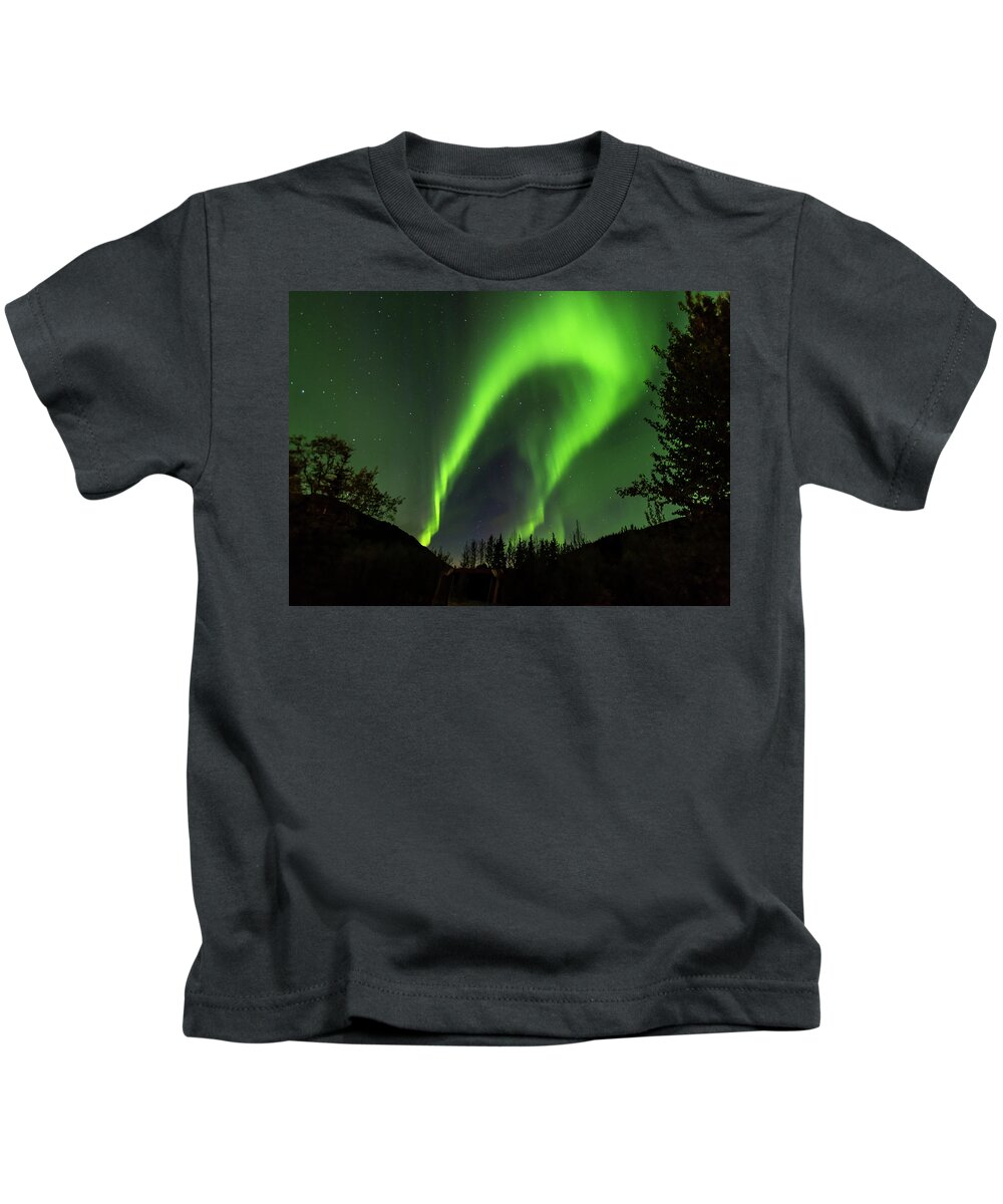 Denali Kids T-Shirt featuring the photograph Northern lights, aurora borealis at Kantishna Lodge in Denali National Park #4 by Brenda Jacobs