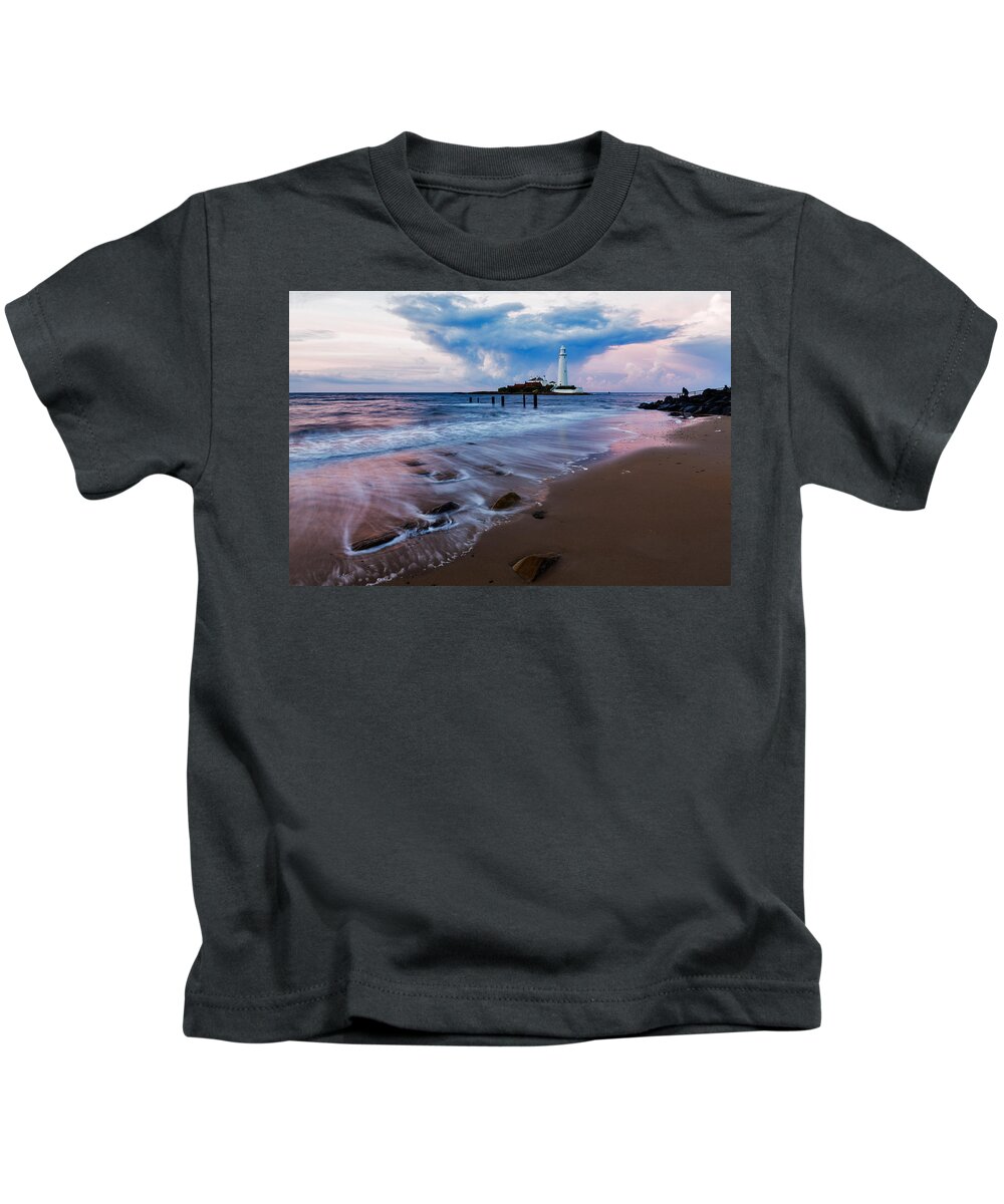 Whitley Kids T-Shirt featuring the photograph Saint Mary's Lighthouse at Whitley Bay #7 by Ian Middleton