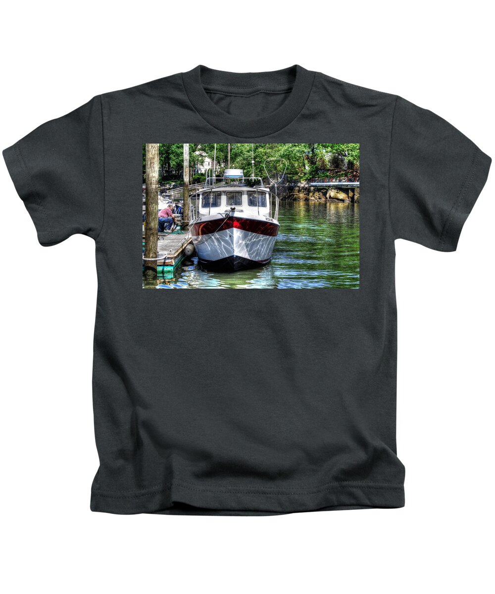 Boats Kids T-Shirt featuring the photograph At Days End by Guy Harnett