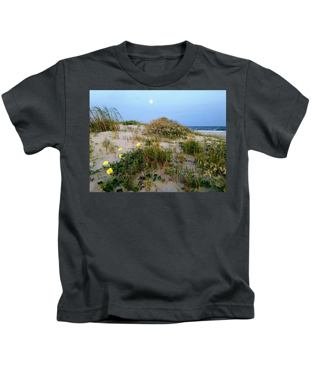 Beach Kids T-Shirt featuring the photograph Beach Bouquet by Sherry Kuhlkin