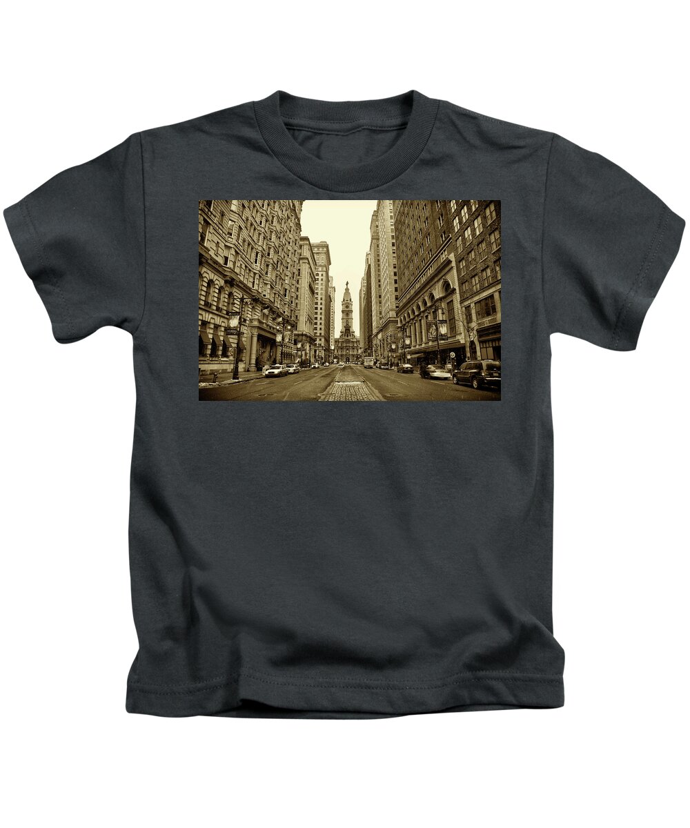 Broad Street Kids T-Shirt featuring the photograph Broad Street Facing Philadelphia City Hall in Sepia by Bill Cannon