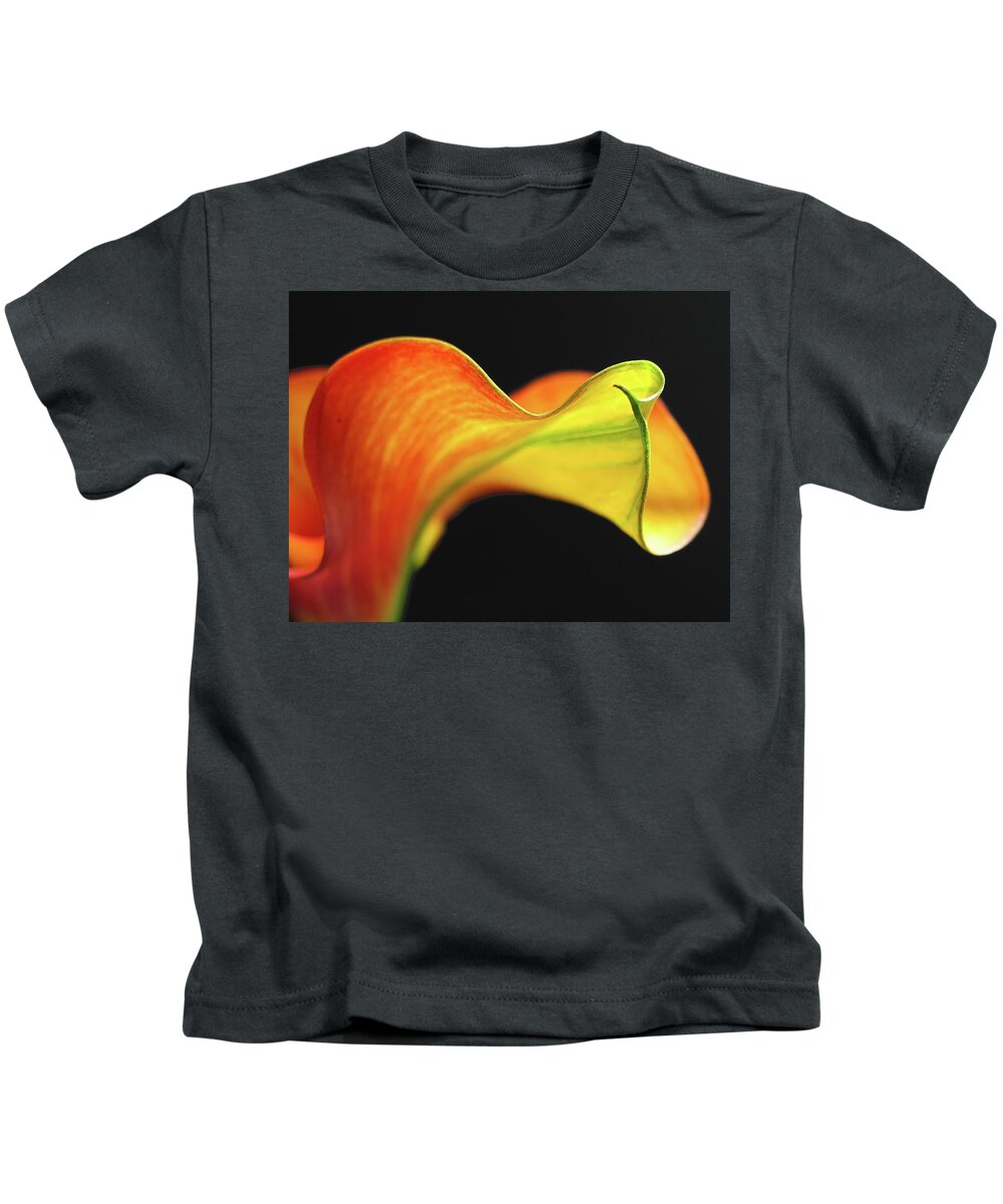 Flower Kids T-Shirt featuring the photograph Calla Lily by Juergen Roth