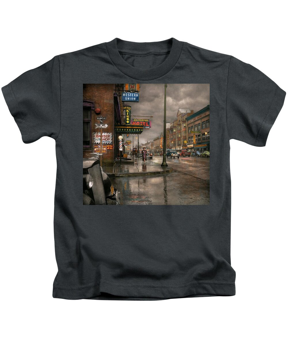 Colorized Kids T-Shirt featuring the photograph City - Amsterdam NY - Call 666 for Taxi 1941 by Mike Savad