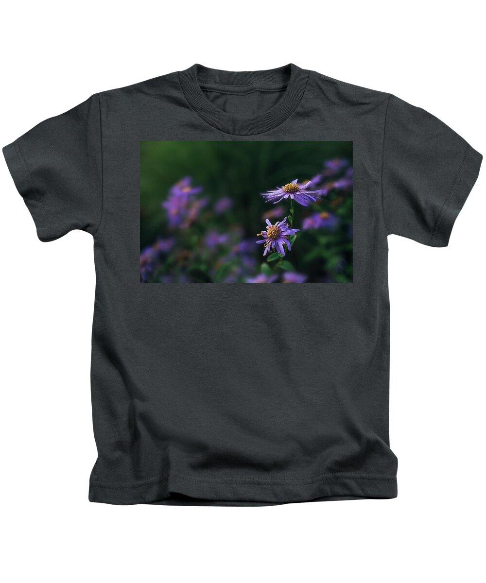 Flower Kids T-Shirt featuring the photograph Fading Beauty by Gene Garnace