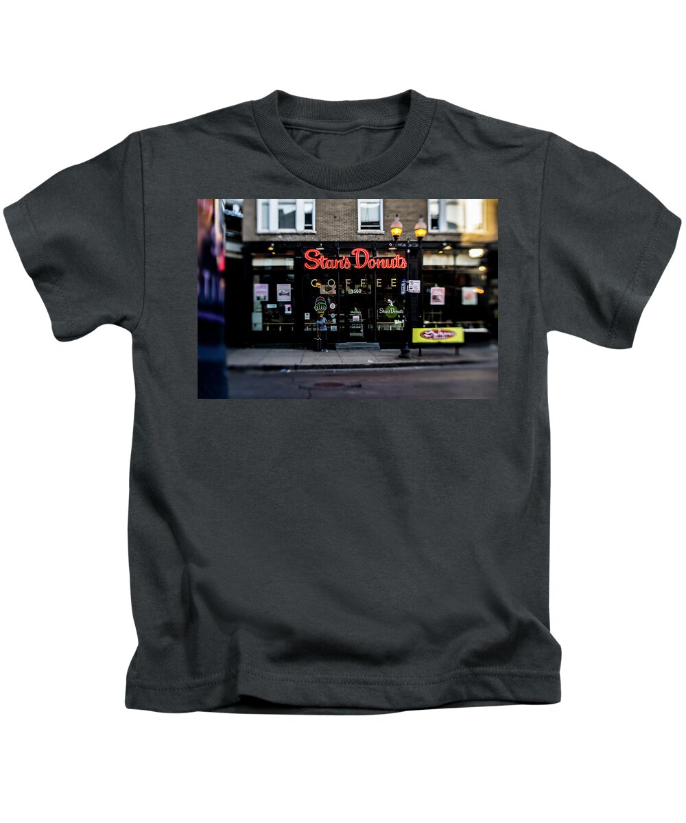 Stan;s Donuts And Coffee Kids T-Shirt featuring the photograph Famous Chicago donut shop by Sven Brogren