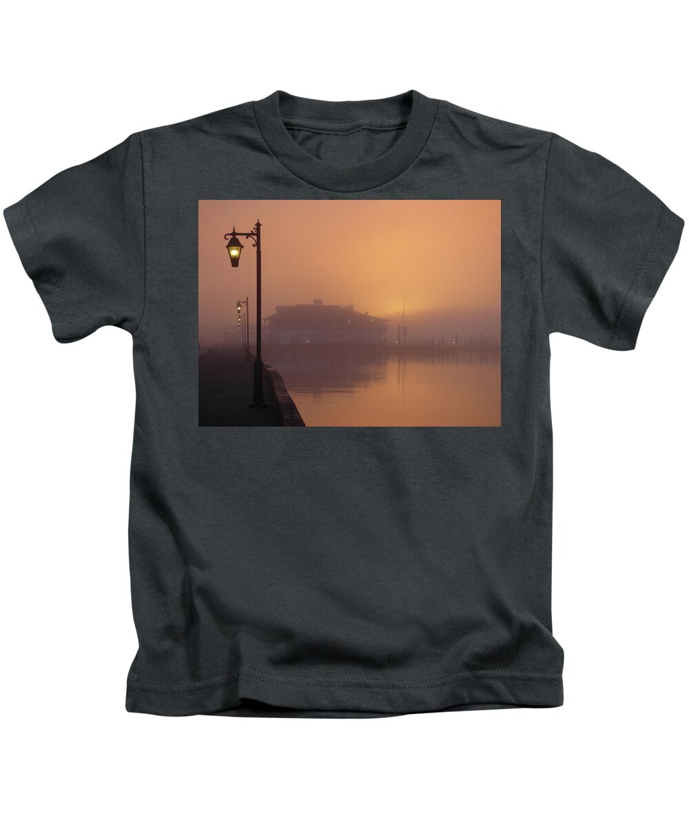 River Kids T-Shirt featuring the photograph Foggy Sunrise by Robert Henne