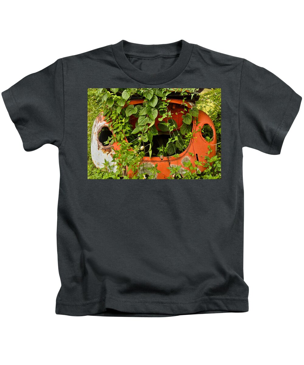 Vw Bug Kids T-Shirt featuring the photograph Forgotten by Carolyn Marshall