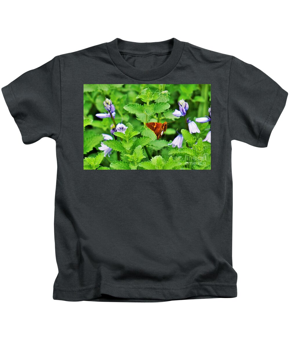 Flowers Kids T-Shirt featuring the photograph Honing in by Merle Grenz