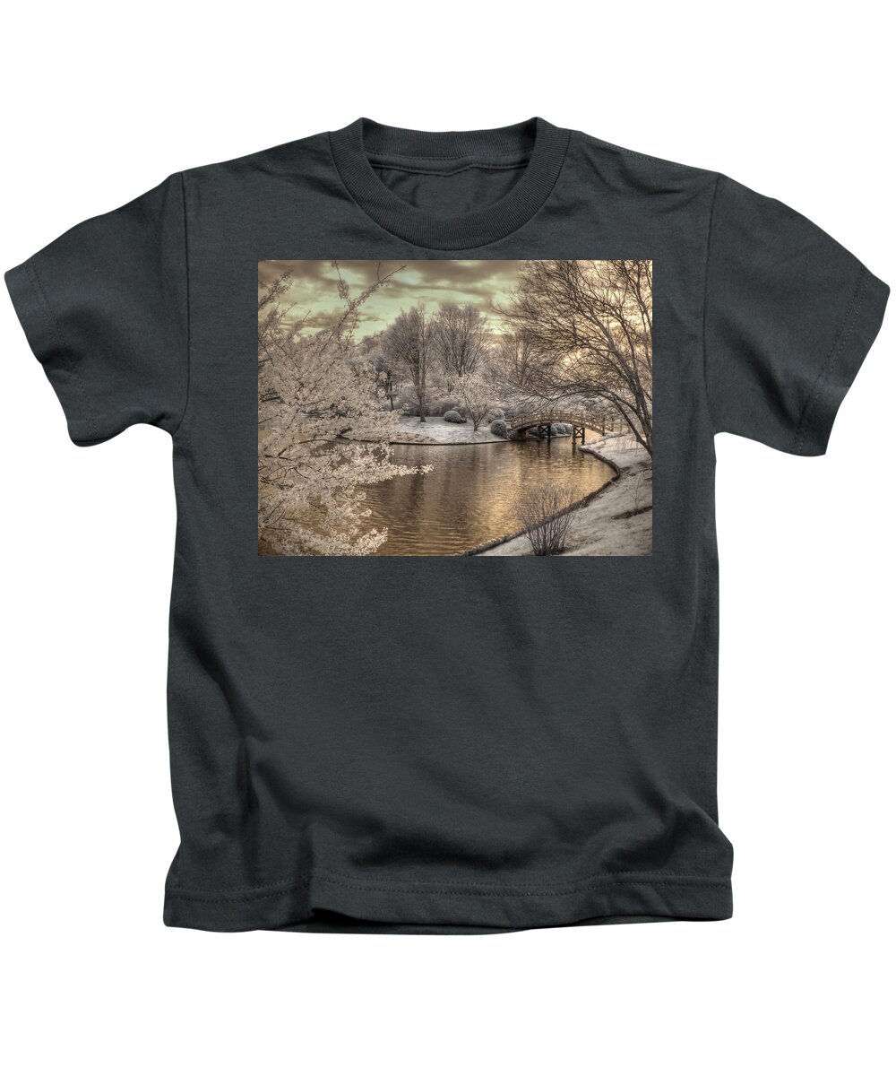 Japanese Garden Kids T-Shirt featuring the photograph Japanese Garden by Jane Linders