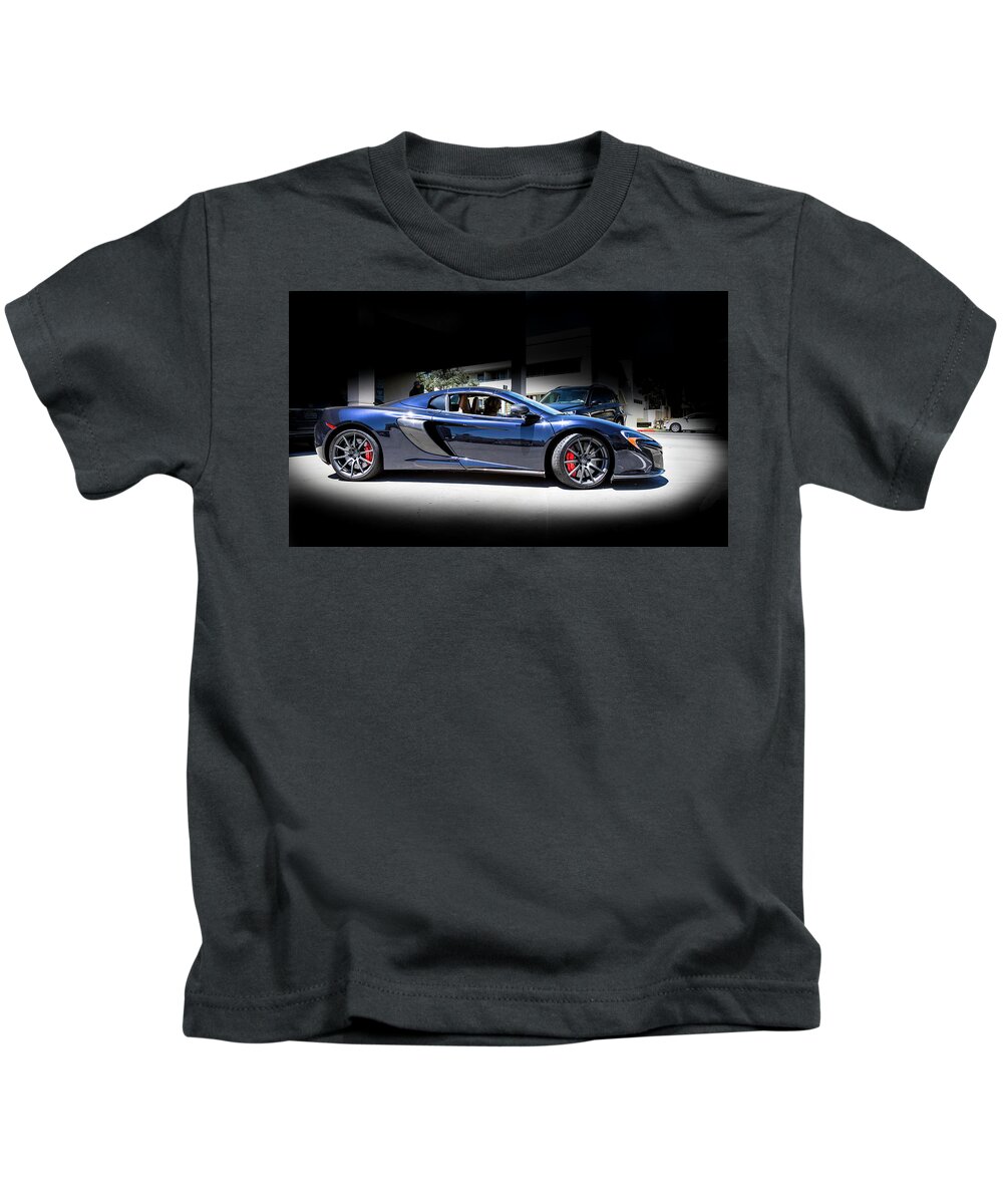 Mclaren Kids T-Shirt featuring the photograph McLaren 650S Midnight Blue by Gene Parks