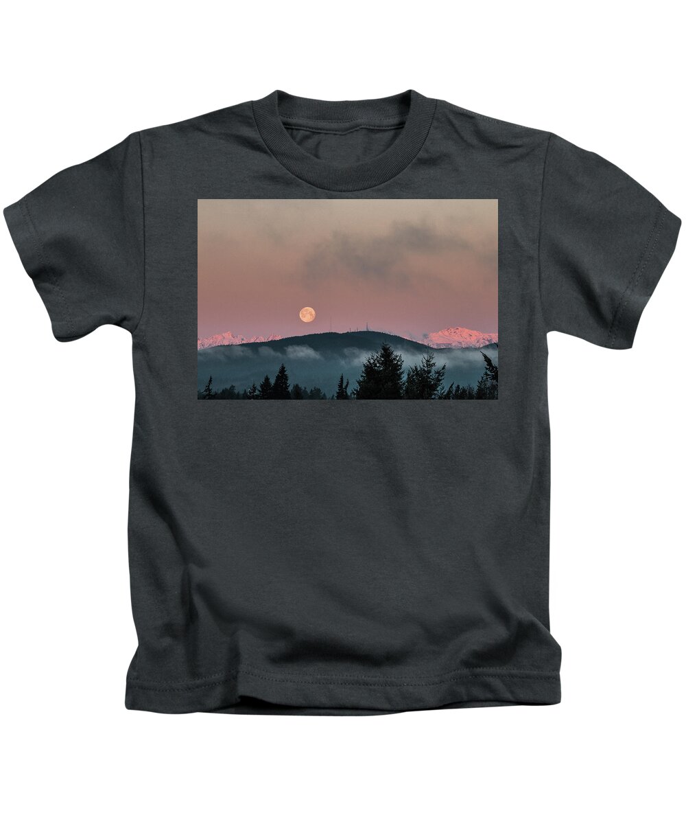 Moonset Kids T-Shirt featuring the photograph Moonset at Dawn by E Faithe Lester