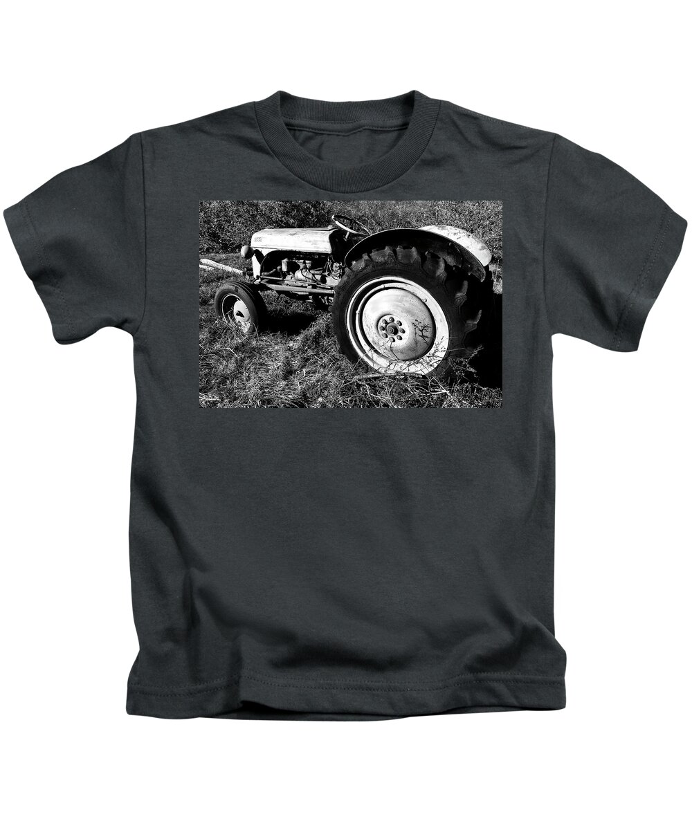 toewijzing Intiem Ingenieurs Old Ford 8N Kids T-Shirt for Sale by Luke Moore