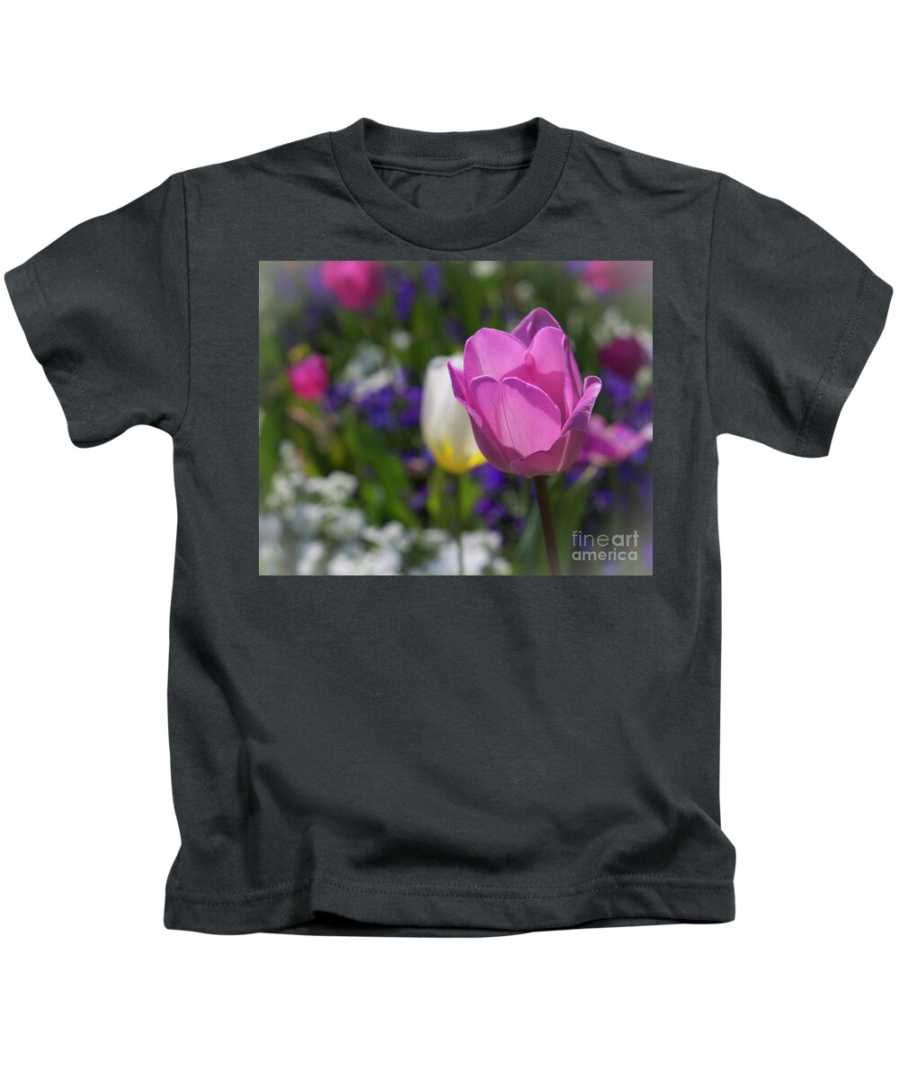 National Arboretum Kids T-Shirt featuring the photograph Pink spring by Agnes Caruso