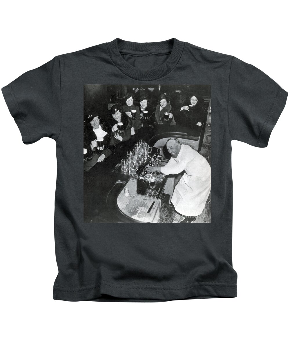 Government Kids T-Shirt featuring the photograph Prohibition Repealed, 1933 by Science Source
