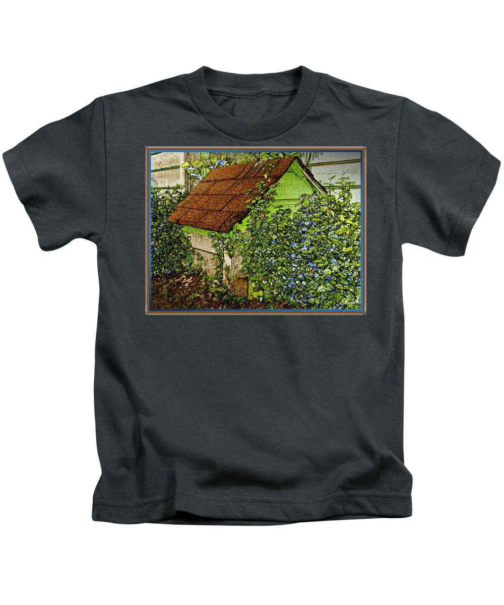 Garden Kids T-Shirt featuring the photograph Quite Lonely Really by Leslie Revels