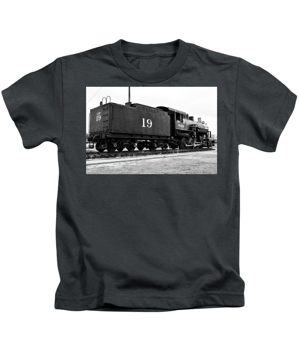 Frisco Kids T-Shirt featuring the photograph Railway Engine in Frisco by Nicole Lloyd