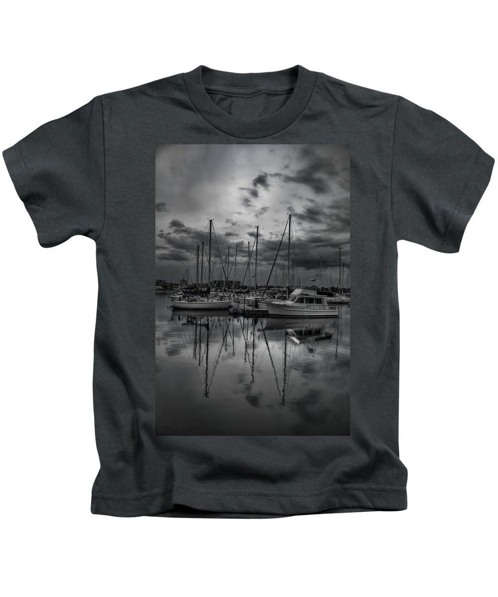 Black And White Kids T-Shirt featuring the photograph Reefpoint Marina in Black and White by Dale Kauzlaric