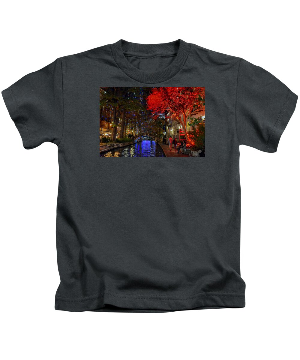 Tx Kids T-Shirt featuring the pyrography Riverwalk Holiday 2 by David Meznarich