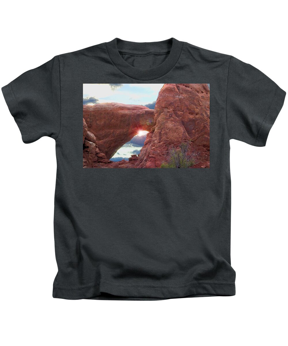 Canyonlands Kids T-Shirt featuring the digital art Star Arch by Gary Baird