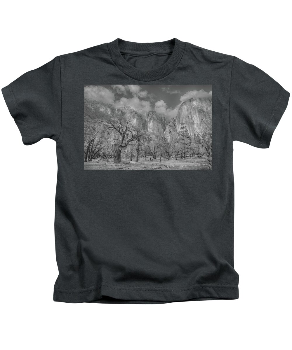Storm Kids T-Shirt featuring the photograph Storm a Brewing by Patricia Dennis