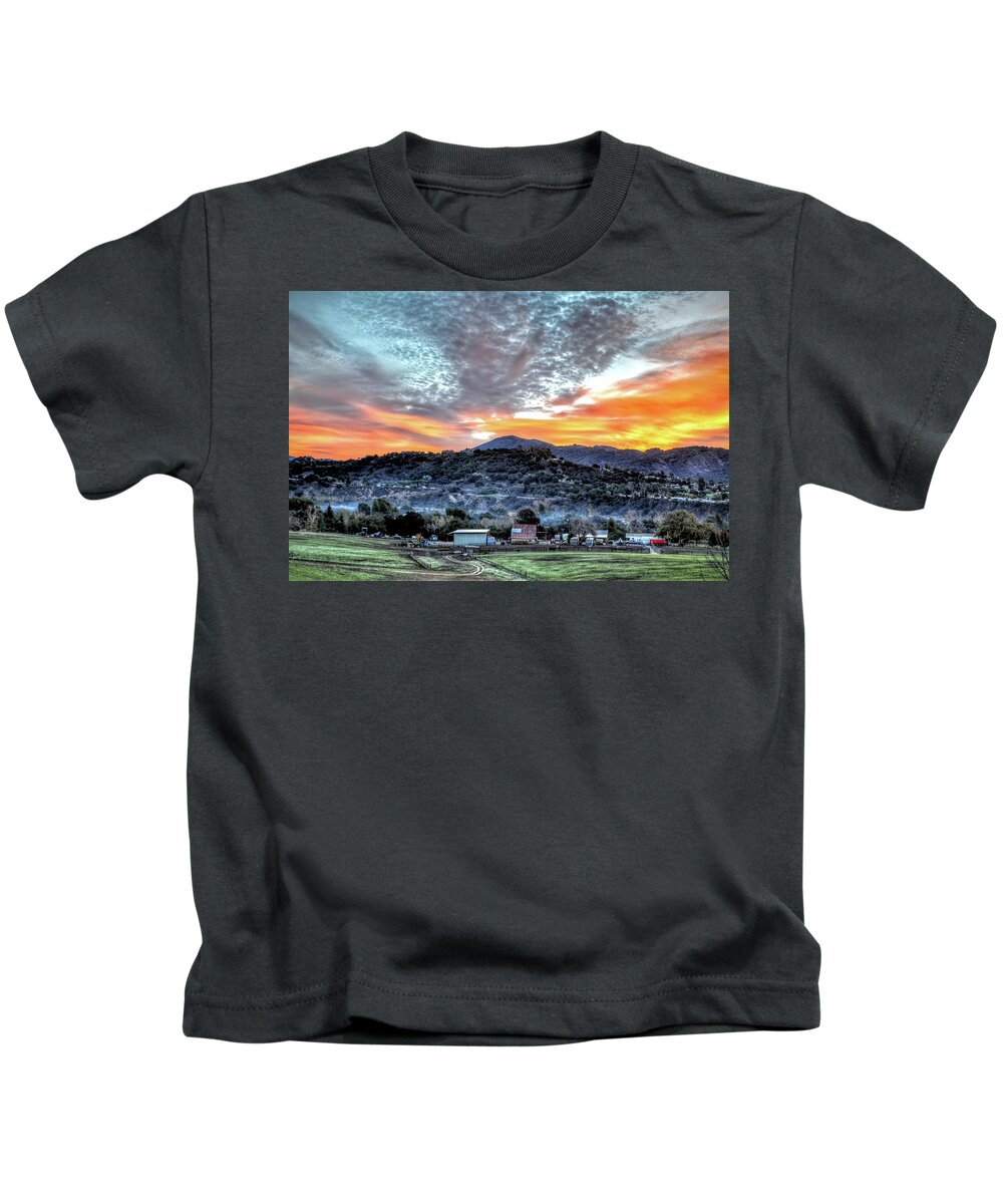 Landscape Sunrise Barn Farm Ranch Tree Mountain Kids T-Shirt featuring the photograph Sunrise in Oak View by Wendell Ward