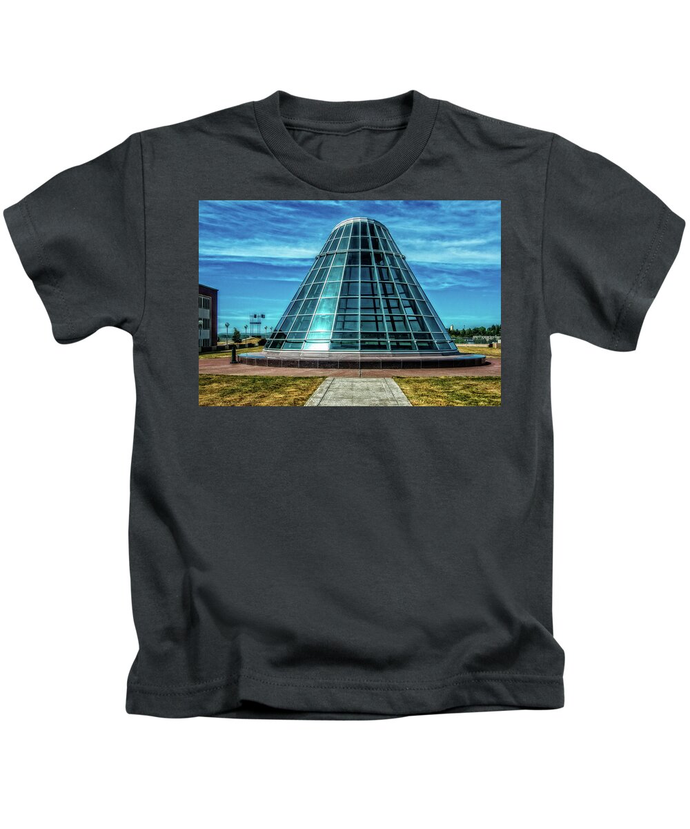 Wsu Kids T-Shirt featuring the photograph Terrell Library Skylight Dome by Ed Broberg