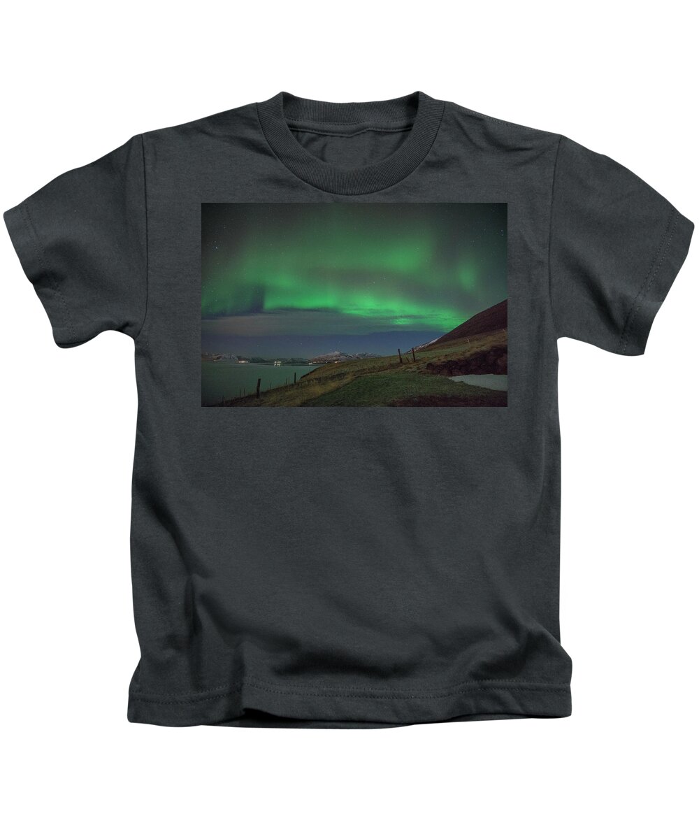 Space Kids T-Shirt featuring the photograph The Aurora Borealis Over Iceland by Matt Swinden