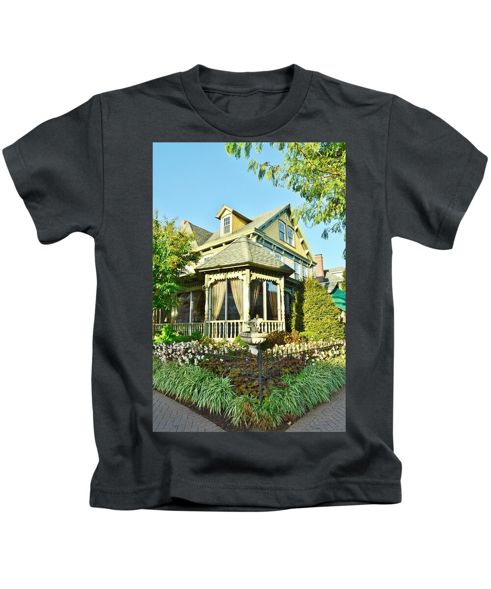 Restauarant Kids T-Shirt featuring the photograph The Buttery Restaurant in Lewes Delaware by Kim Bemis