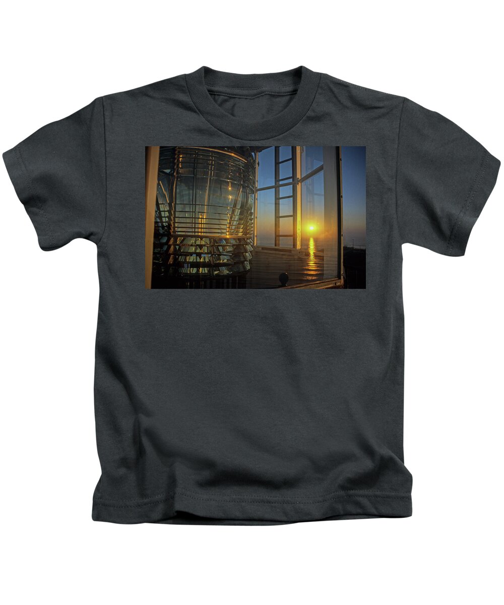 Light House Kids T-Shirt featuring the photograph Time to go to work by David Shuler