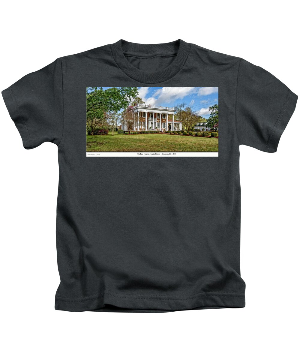Bishopville Manor Kids T-Shirt featuring the photograph Tisdale Manor2 by Mike Covington