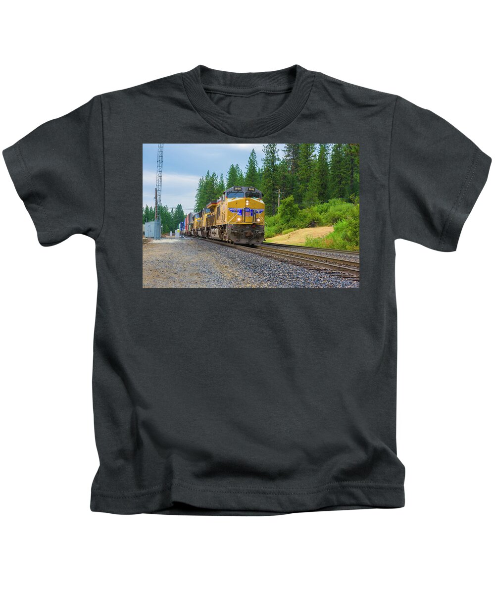 Dutch Flat Kids T-Shirt featuring the photograph Up5698 by Jim Thompson