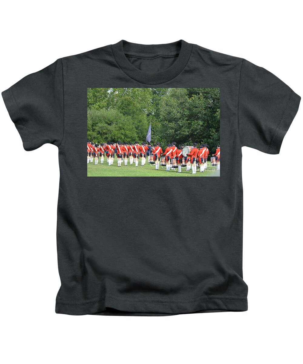 Colonial Williamsburg Kids T-Shirt featuring the photograph Williamsburg #1 by Buddy Morrison