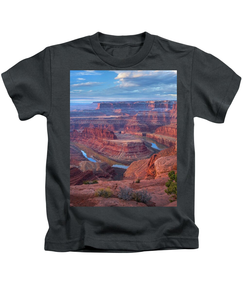 00565364 Kids T-Shirt featuring the photograph Colorado River From Deadhorse Point, Canyonlands National Park, Utah #1 by Tim Fitzharris