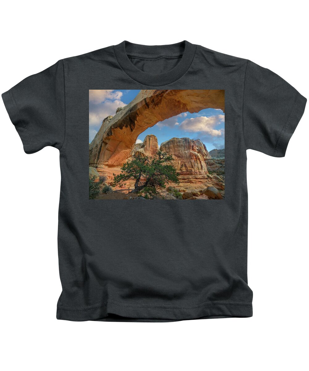 00567613 Kids T-Shirt featuring the photograph Arch, Hickman Bridge, Capitol Reef National Park, Utah by Tim Fitzharris