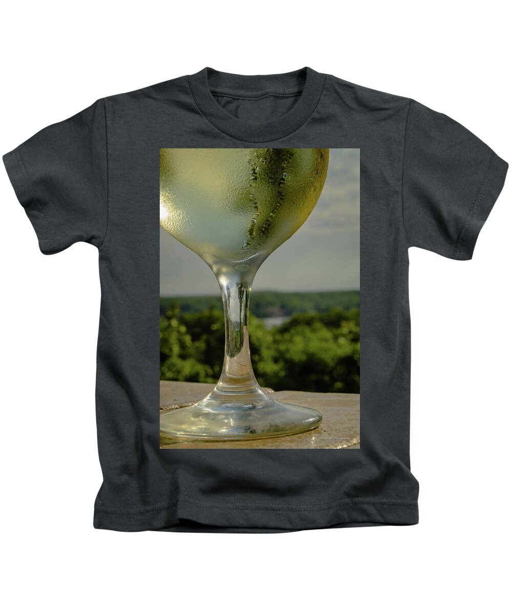 Bently Kids T-Shirt featuring the photograph Chill by Al Griffin