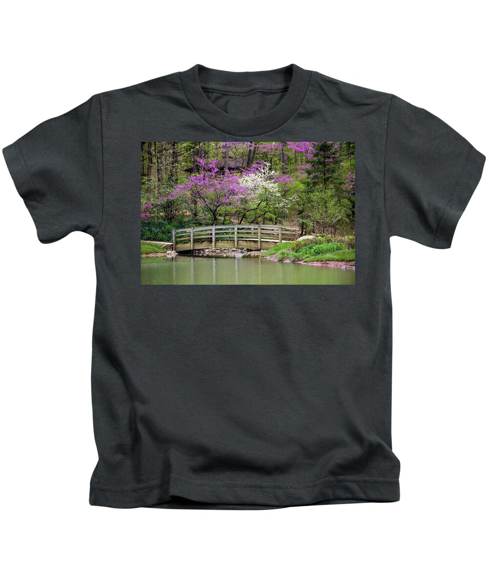 Arboretum Kids T-Shirt featuring the photograph Edith_Carrier_Arboretum by Allen Nice-Webb