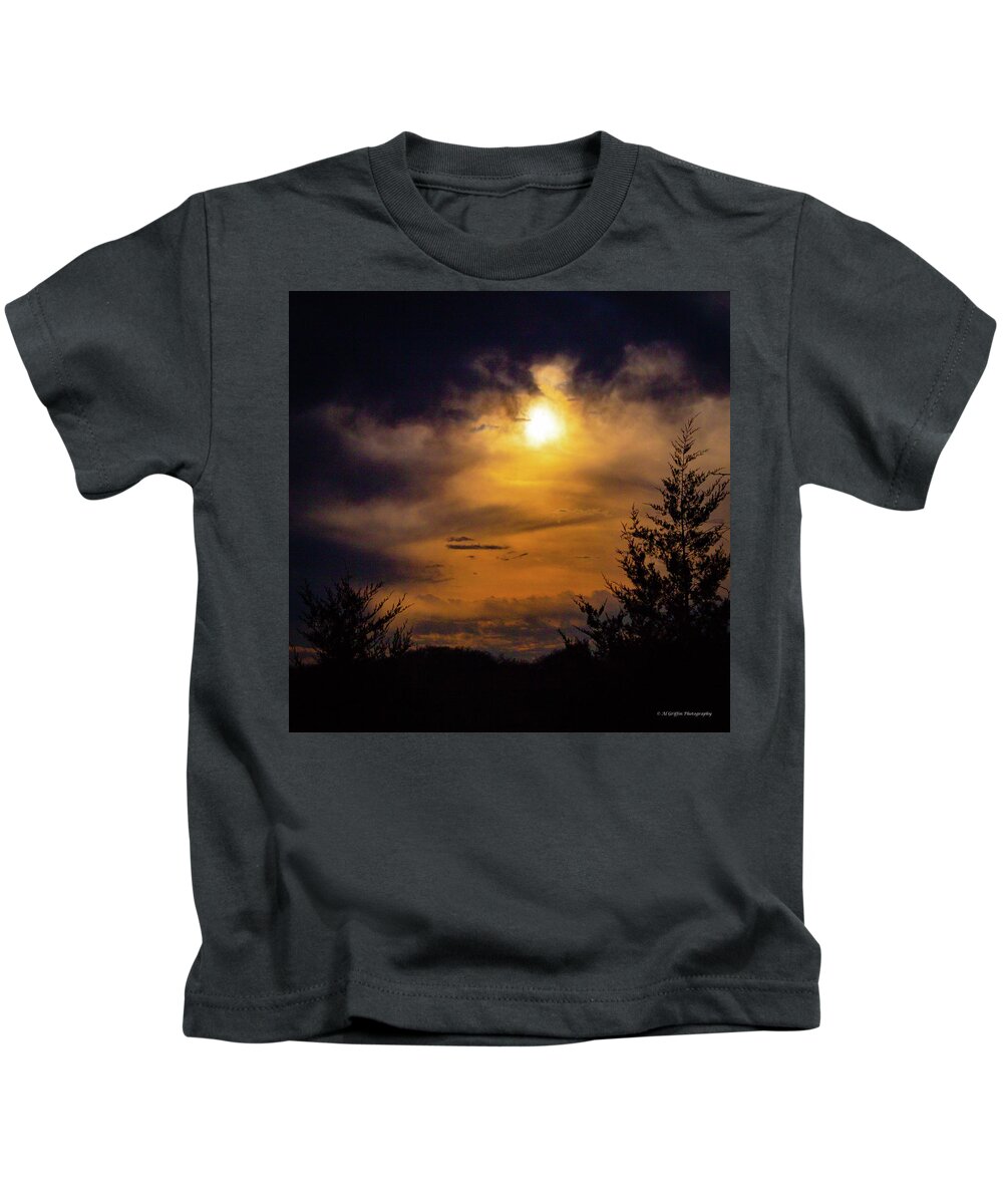 Ellie Pics Kids T-Shirt featuring the photograph Glory by Al Griffin
