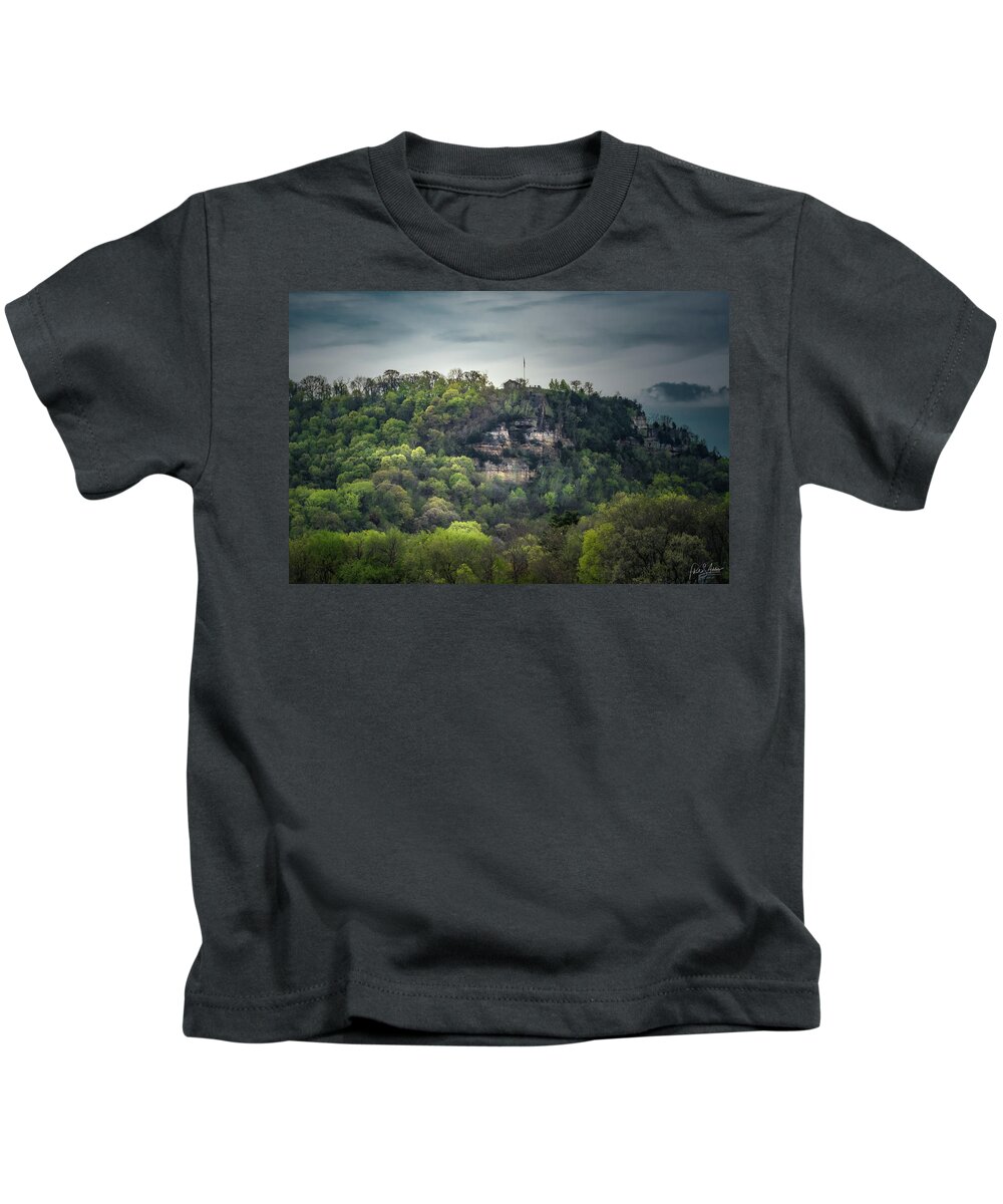 Bluff Kids T-Shirt featuring the photograph Grandad Bluff by Phil S Addis