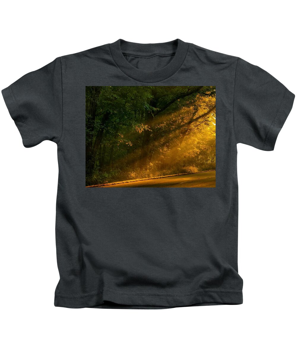 Light Beams Kids T-Shirt featuring the photograph Into the LIght by Sandra J's
