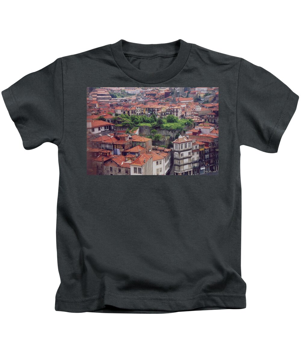 Ruins Kids T-Shirt featuring the photograph Ruins in Green by Bill Jonas