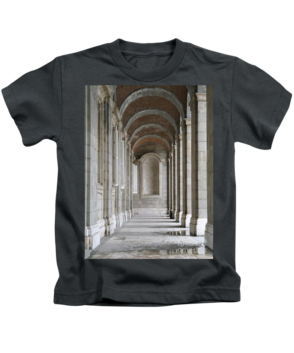 Madrid Kids T-Shirt featuring the photograph Spanish Arch Reflections by World Reflections By Sharon