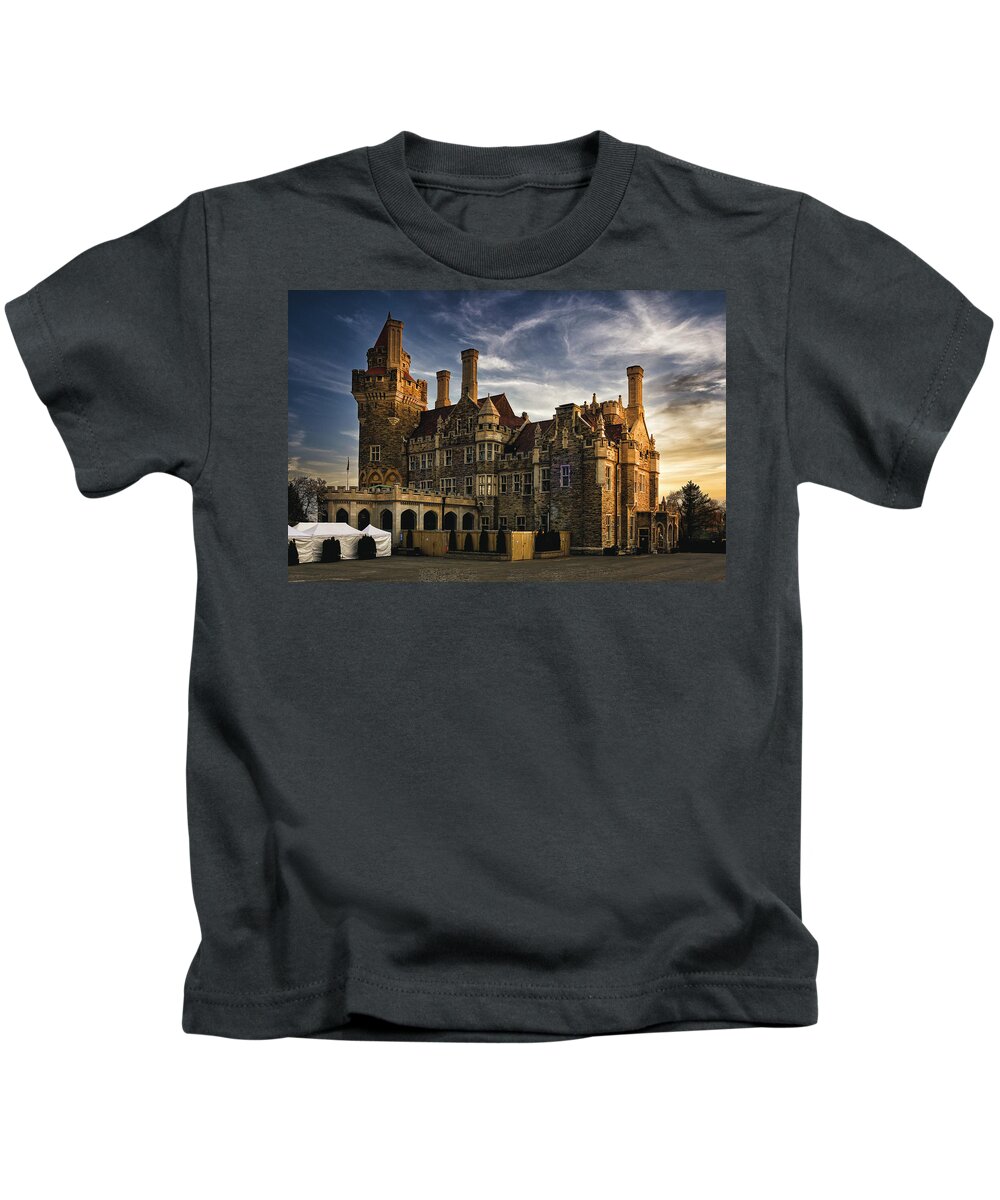 Cn Tower Kids T-Shirt featuring the photograph Casa Loma Sunset - Toronto by Dee Potter
