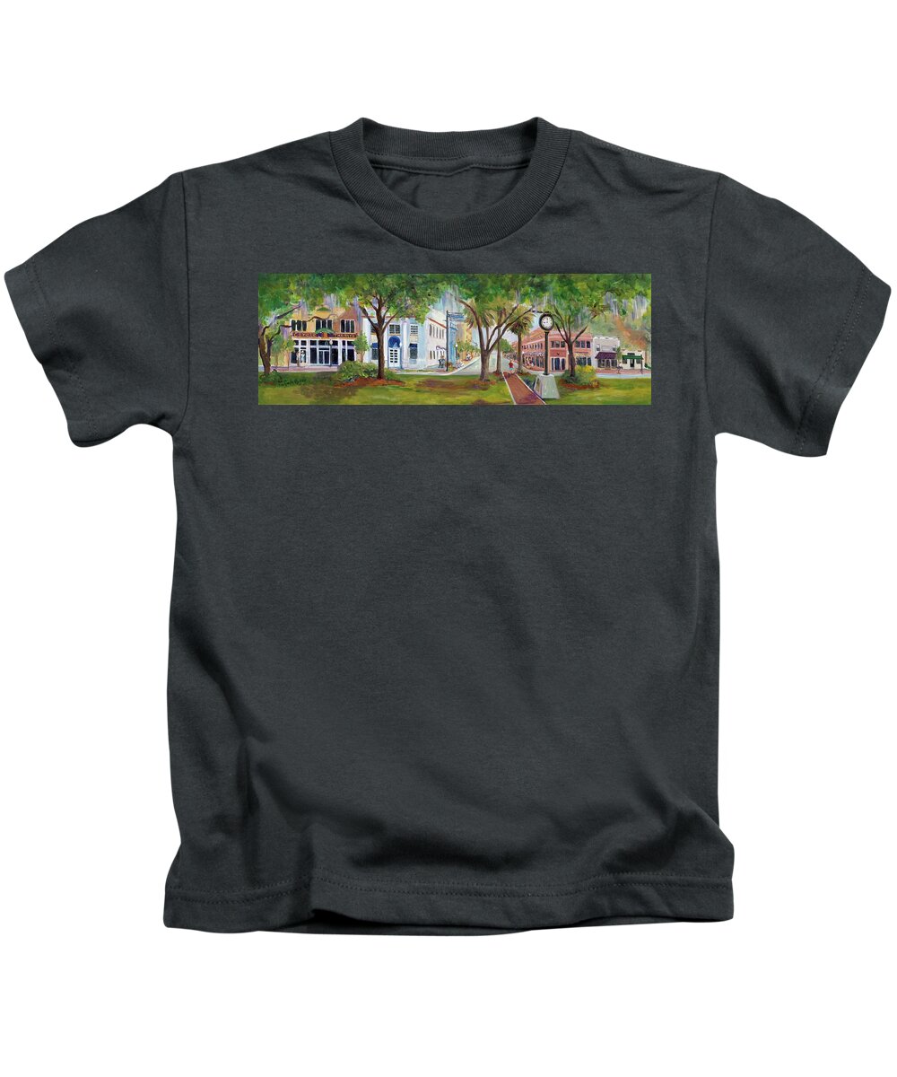 Sebring Florida Kids T-Shirt featuring the painting Downtown Sebring Morning #1 by Linda Kegley