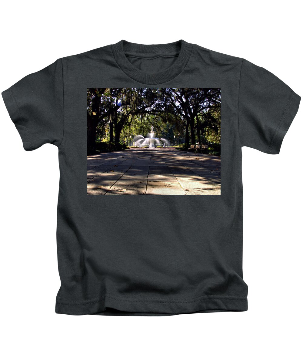 Forsyth Park Kids T-Shirt featuring the photograph Forsyth Fountain #1 by Theresa Fairchild