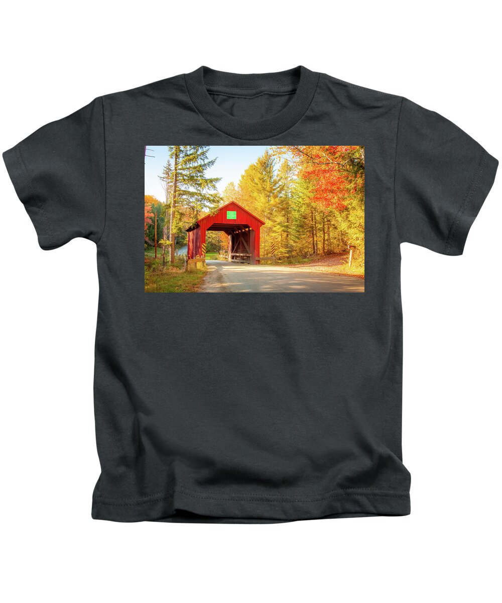 Moseley Covered Bridge Kids T-Shirt featuring the photograph Vermonts Moseley covered bridge #2 by Jeff Folger